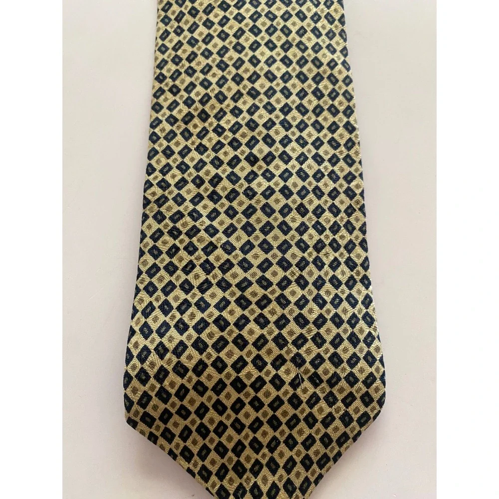 GAP Mens Silk Necktie Gold Navy Blue Geometric Diamond Pattern Made in USA